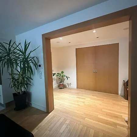 Apparemment Apartment Paris
